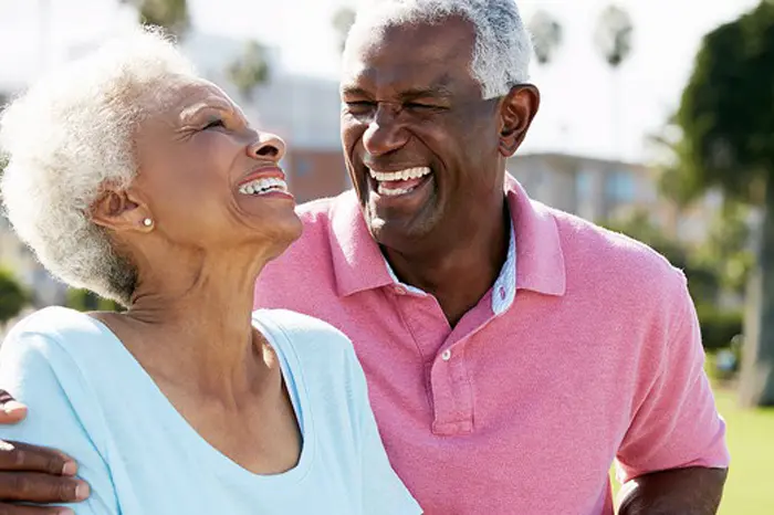 Don't Ever Give Up on Love: True Stories of Senior Romances